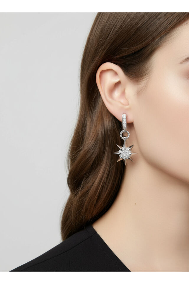 Çelik Kadın Yıldız Model Zirkon Taşlı Gümüş Renk Sallantılı Küpe